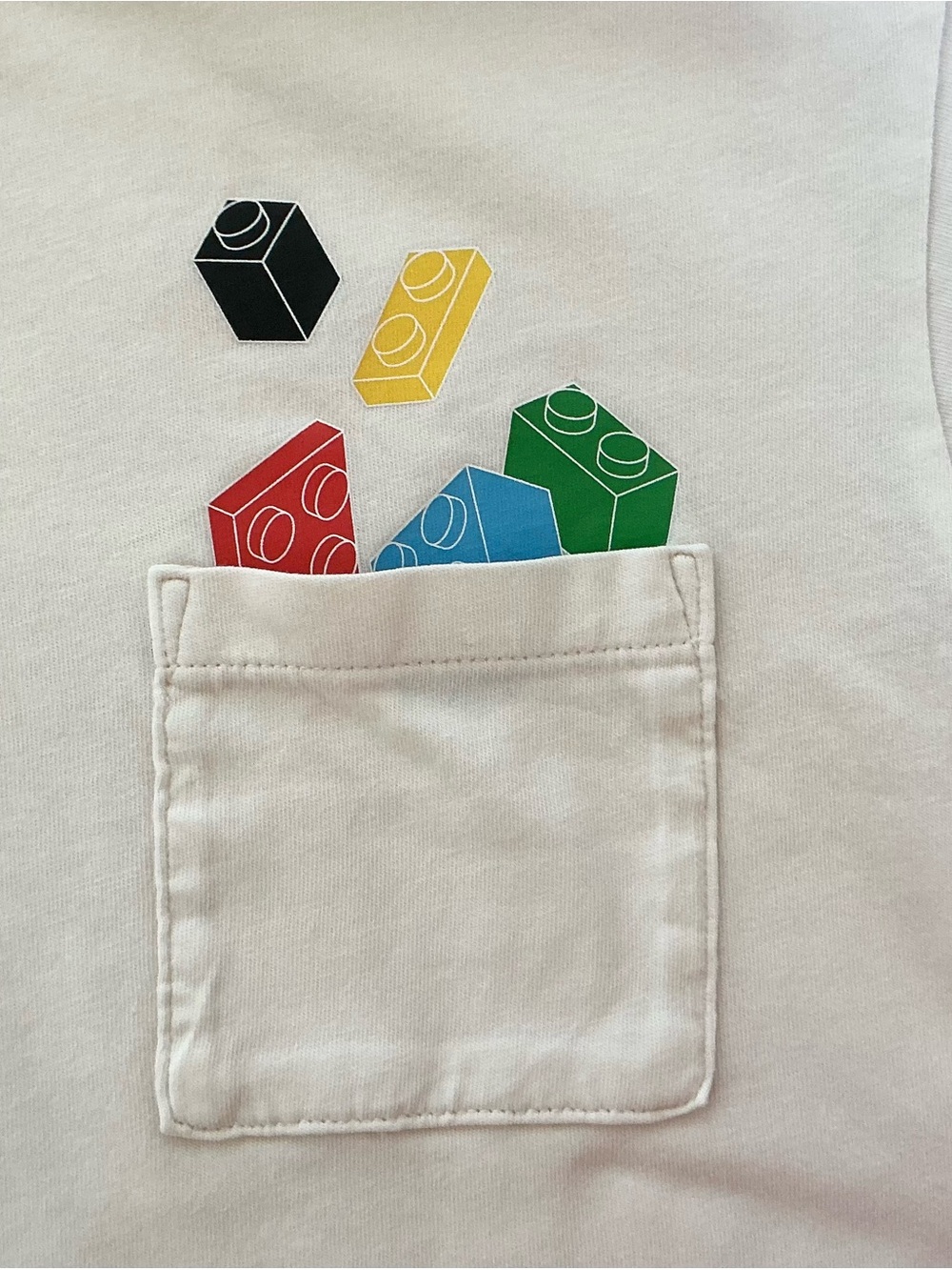 Uniqlo 2 Boy Tees, size 9-10 with Blue Keith Haring and Lego design - Picture 9 of 11